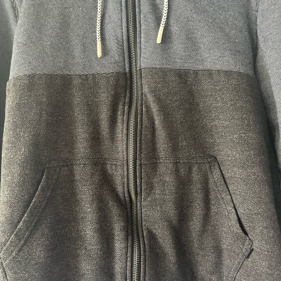 O’Neill full zip sweatshirt - Picture 2 of 7